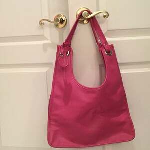 Ladies hot pink pleather handbag DKNY
